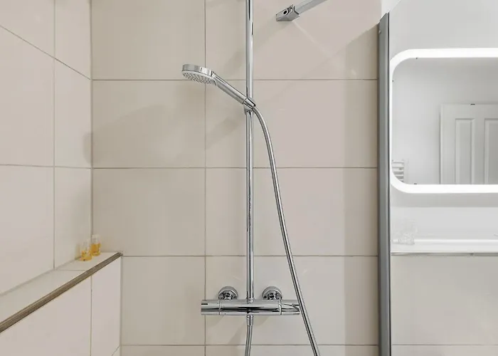 Zu Besuch Im Palast - Perfekte Lage