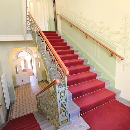 Zu Besuch Im Palast - Perfekte Lage *